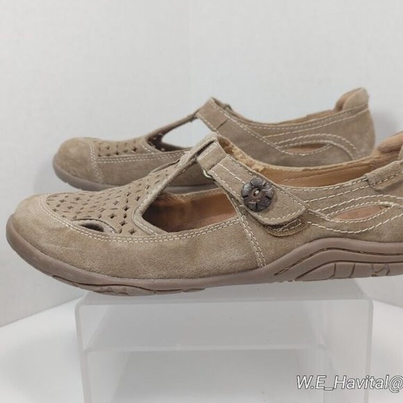 Earth Origins® Swirl Mary Jane Suede Shoe in Soft Sand Women's Size US 7.5 - Picture 7 of 15